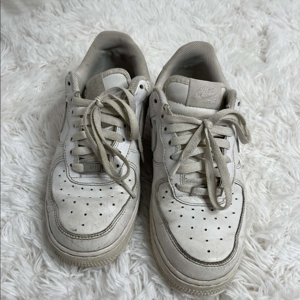 Very used smelly airforces